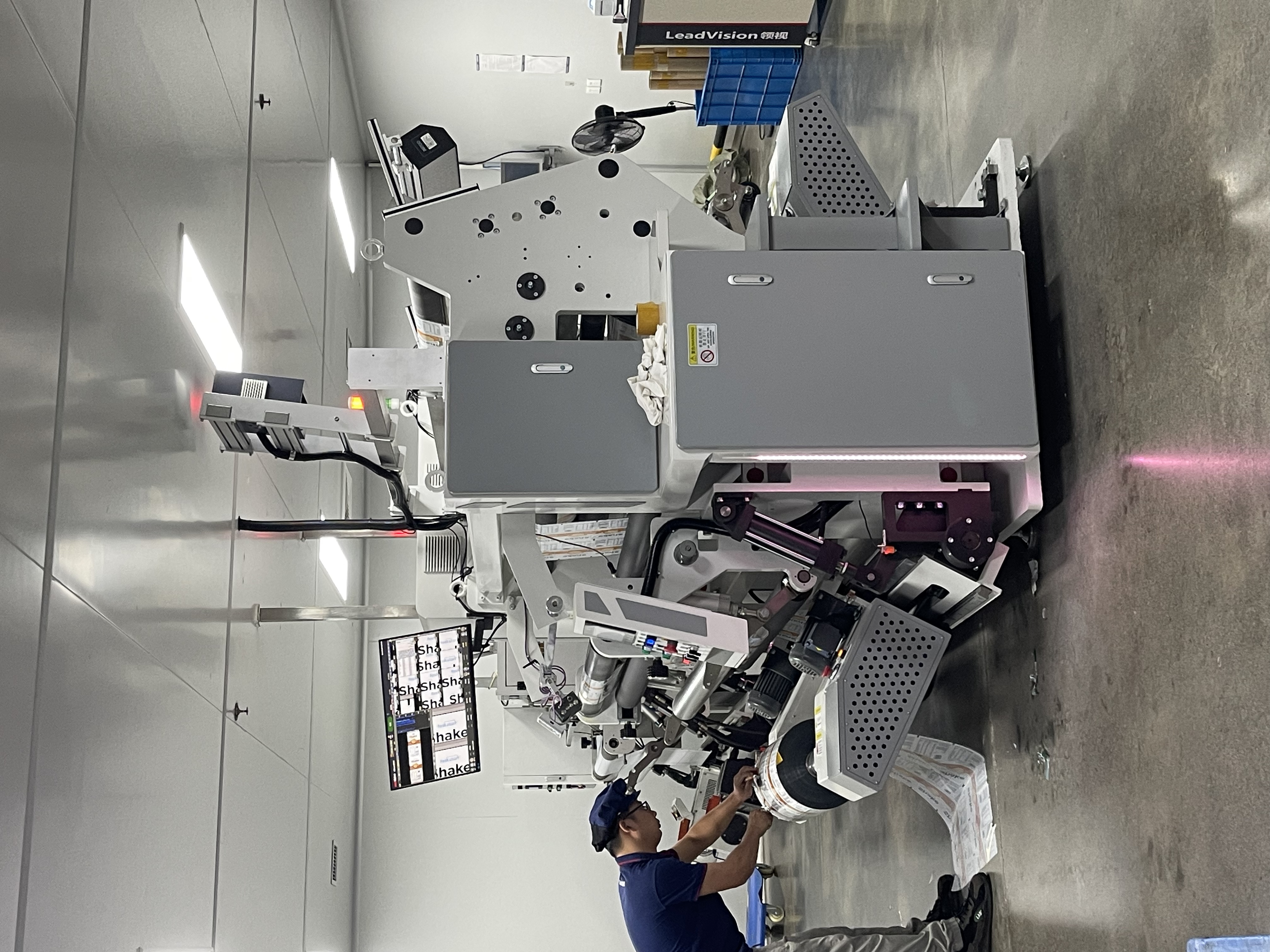 Film roll inspection equipment Inspection equipment for printed flexible packaging film rolls